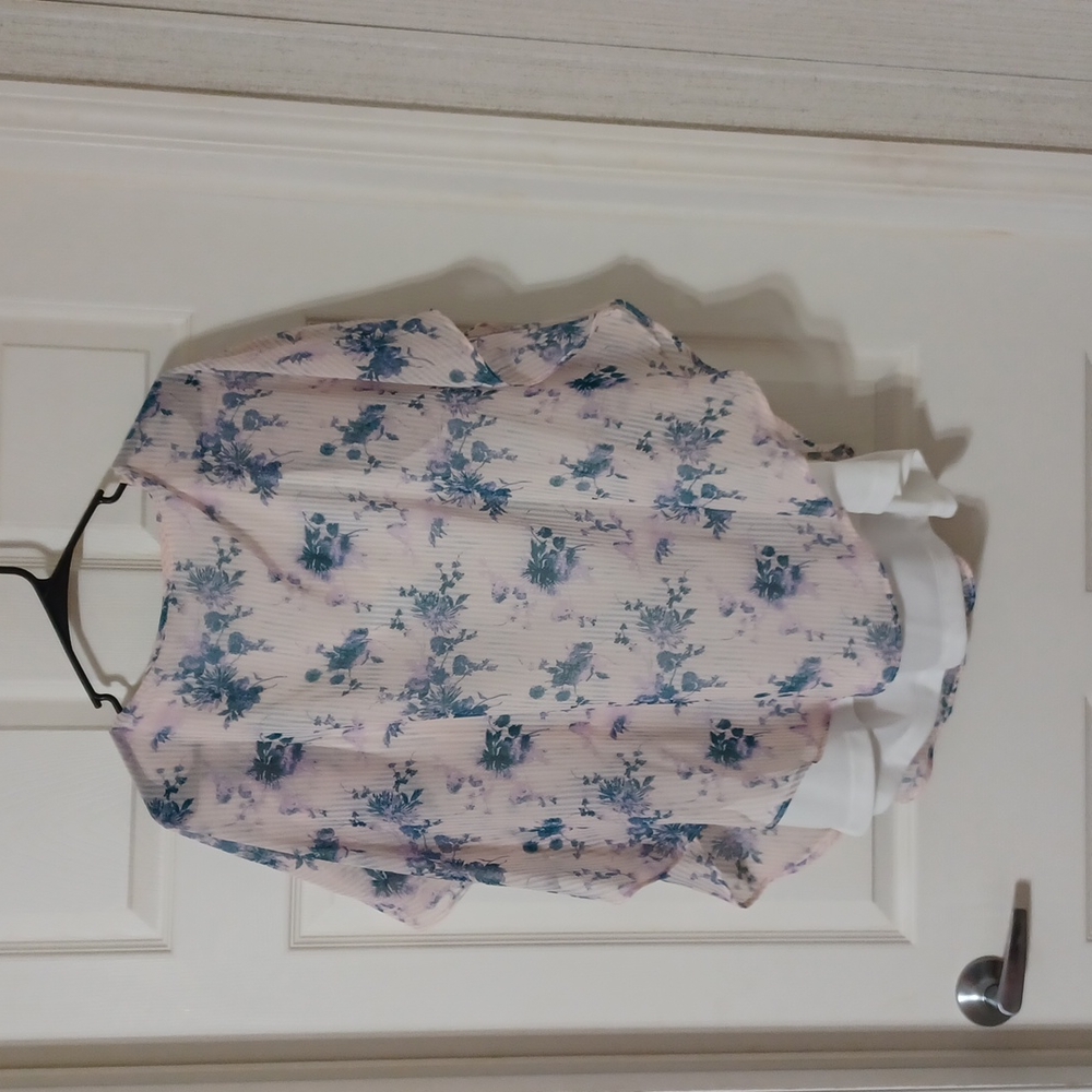 Top - Picture 3 of 3